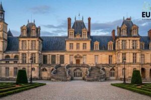 Palacio de Fontainebleau desde París: cómo llegar, qué ver y si merece la pena